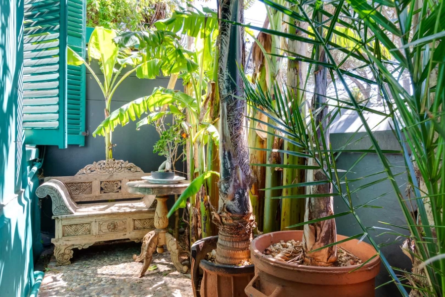 5 Bedroom Property for Sale in Gardens Western Cape